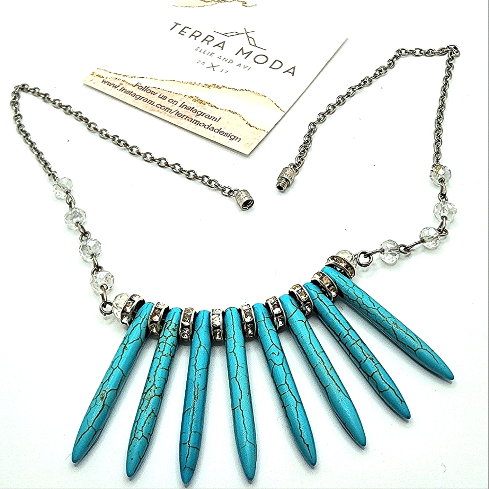 Turquoise Gemstone Spike Statement Necklace - Bold Elegance
